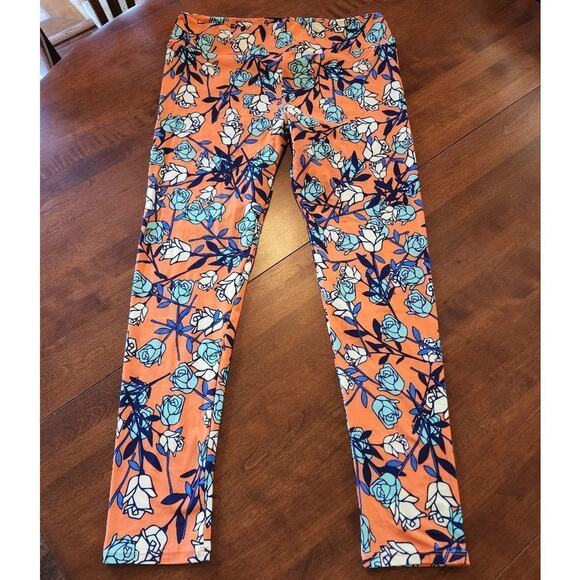 LULAROE tall and curvy floral super soft‎ leggings - Picture 1 of 6